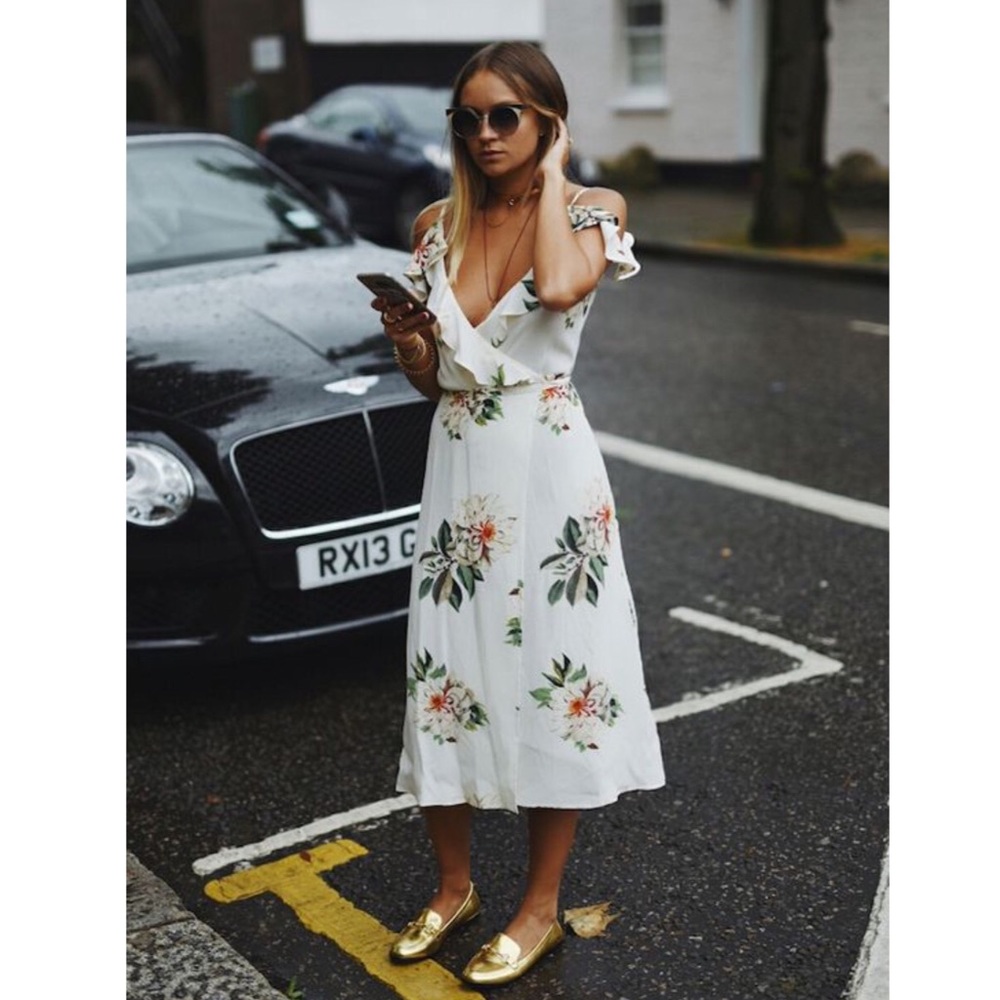 Topshop Floral Print Cold Shoulder Wrap dress